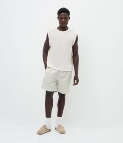 Bermuda em Sarja com Cós Elástico e Listras