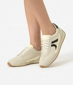 Tênis Runner Vintage com Recortes Texturizados