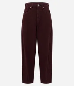 Calça Cenoura em Sarja com Cintura Alta