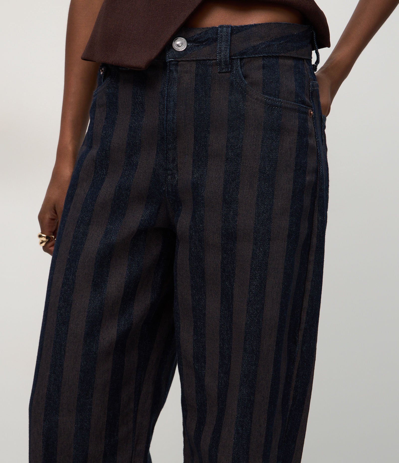 Calça Baggy em Jeans Listrado com Cintura Média Azul Escuro 4