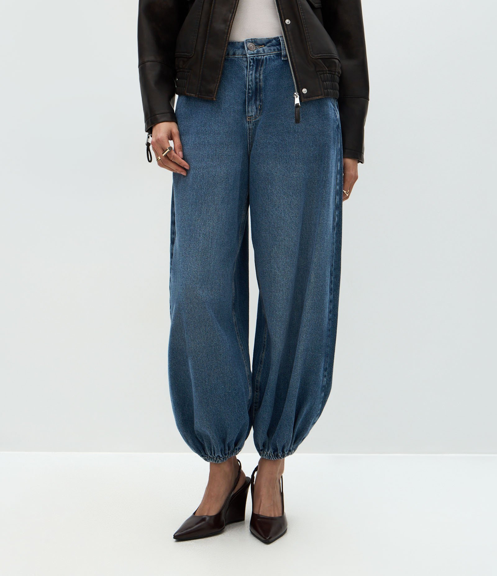 Calça Aladim em Jeans com Cintura Alta Azul 3