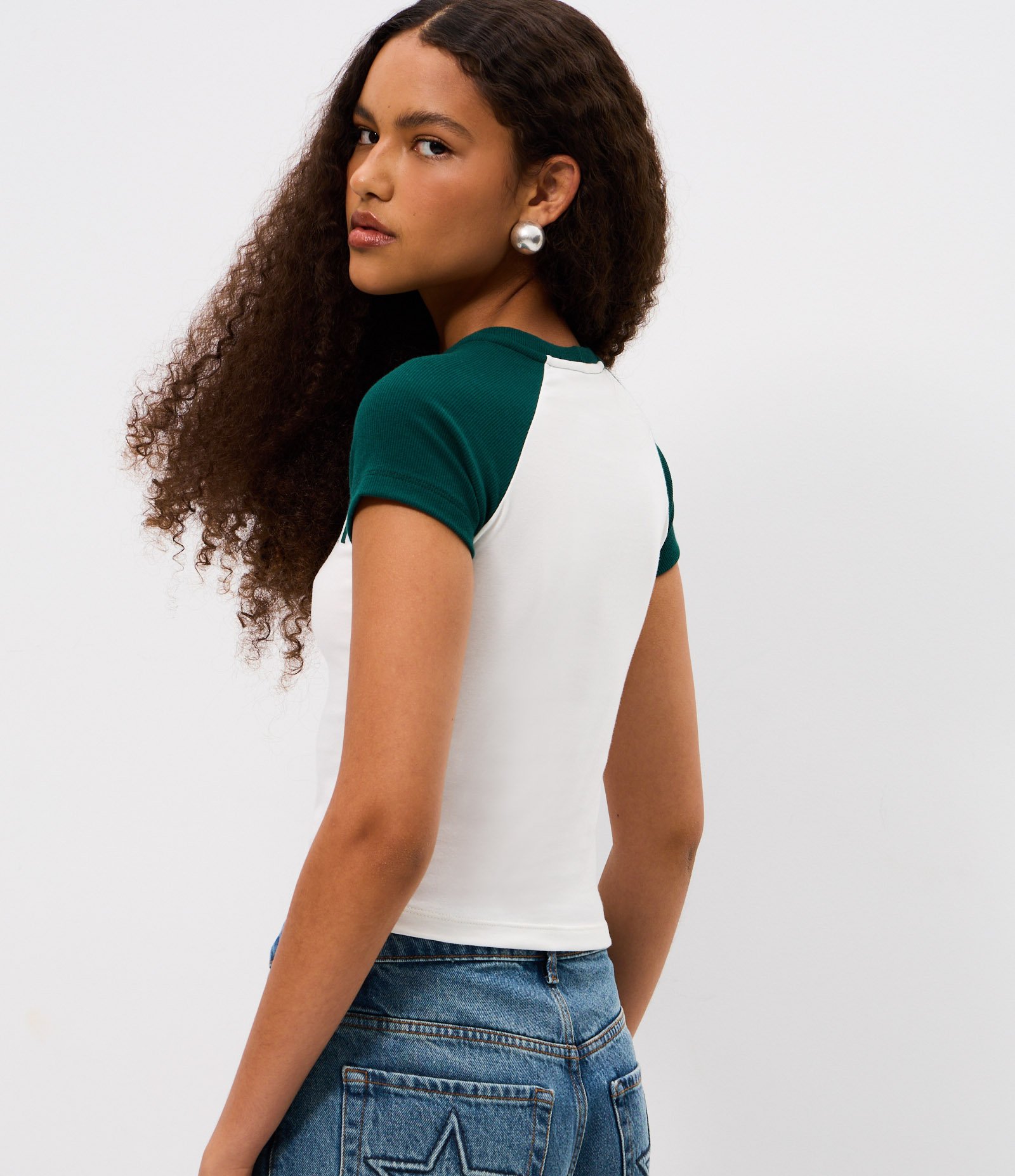 Camiseta em Algodão com Lettering Montreal e Cava Raglan Branco 4