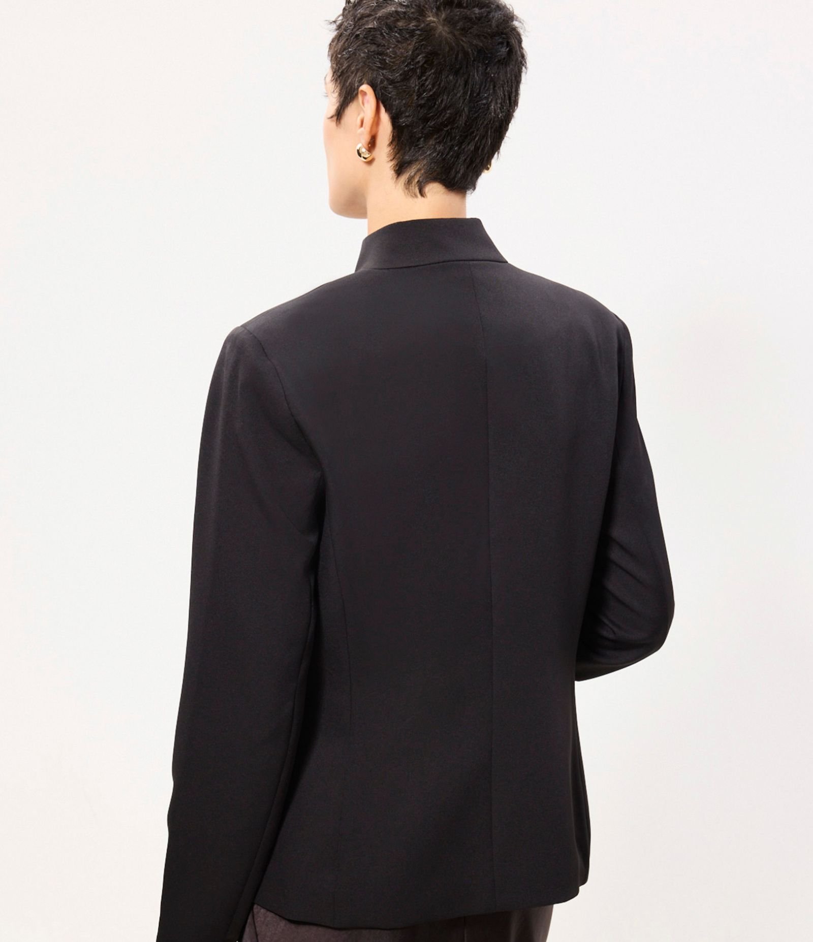 Blazer Acinturado Alfaiatado com Botões Decorativos Preto 4