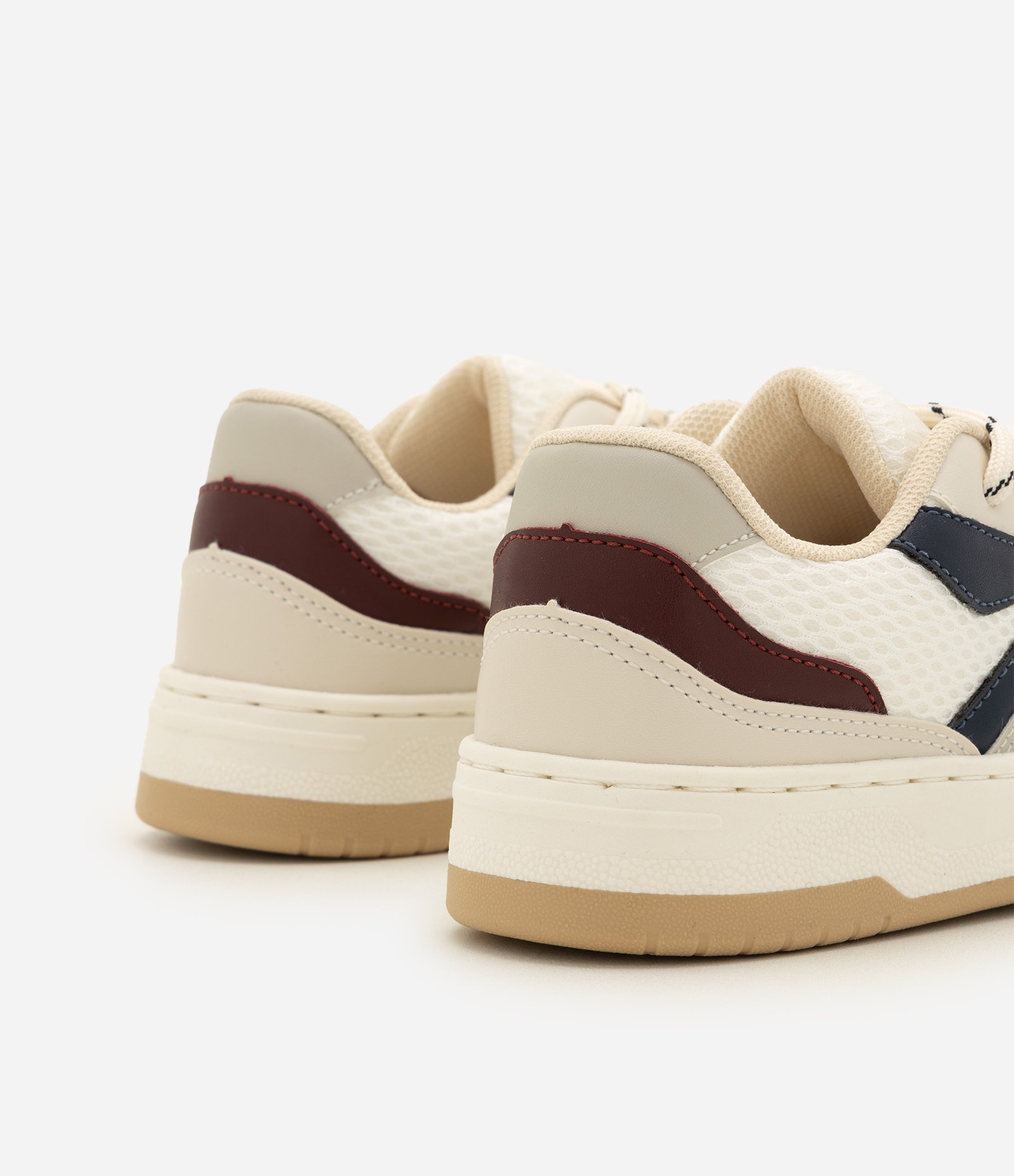 Tênis Infantil Casual com Recortes e Cadarço – Tam 28 a 36 Off White 2