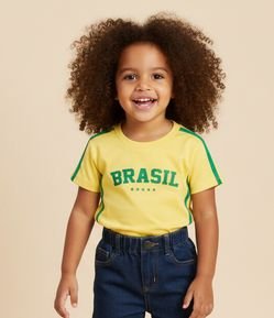 Camiseta Infantil com Estampa Brasil - Tam 1 a 6 Anos