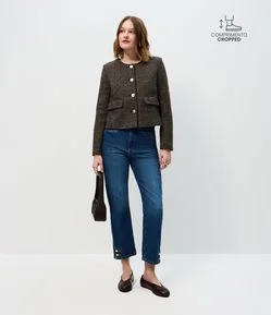 Calça Reta Cropped Jeans com Cintura Alta e Botões na Barra