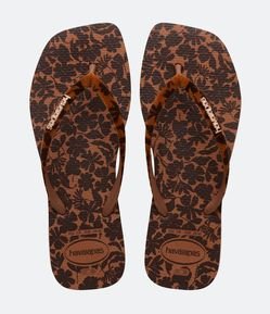 Chinelo Havaianas com Bico Quadrado e Estampa Floral