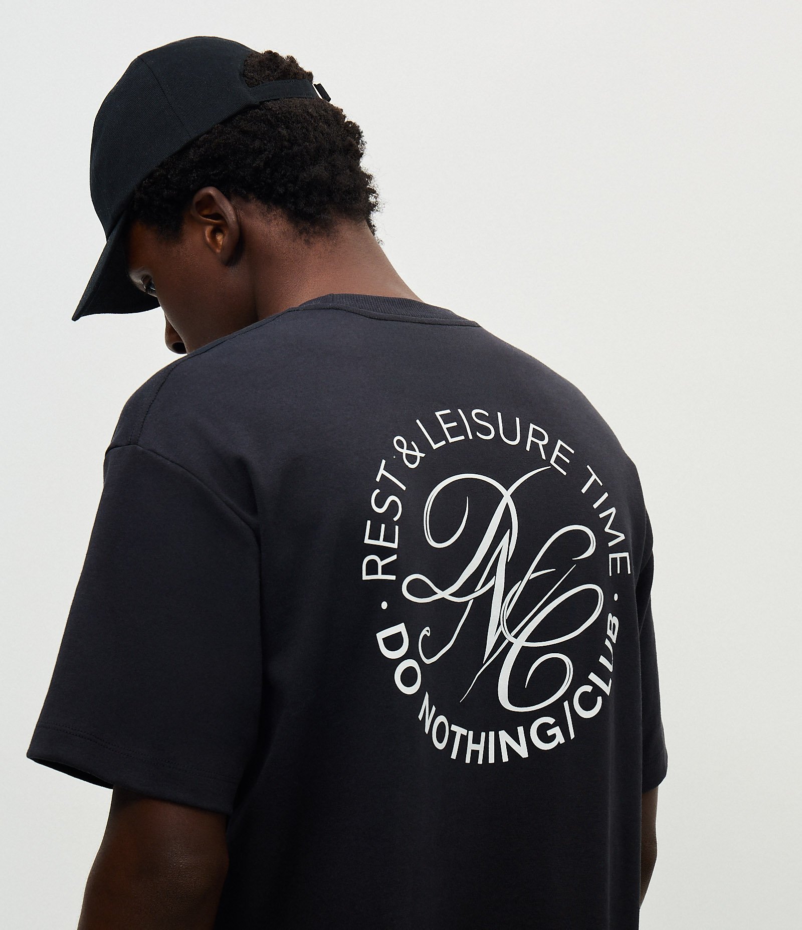 Camiseta Boxy com Lettering Do Nothing Club Preto 1