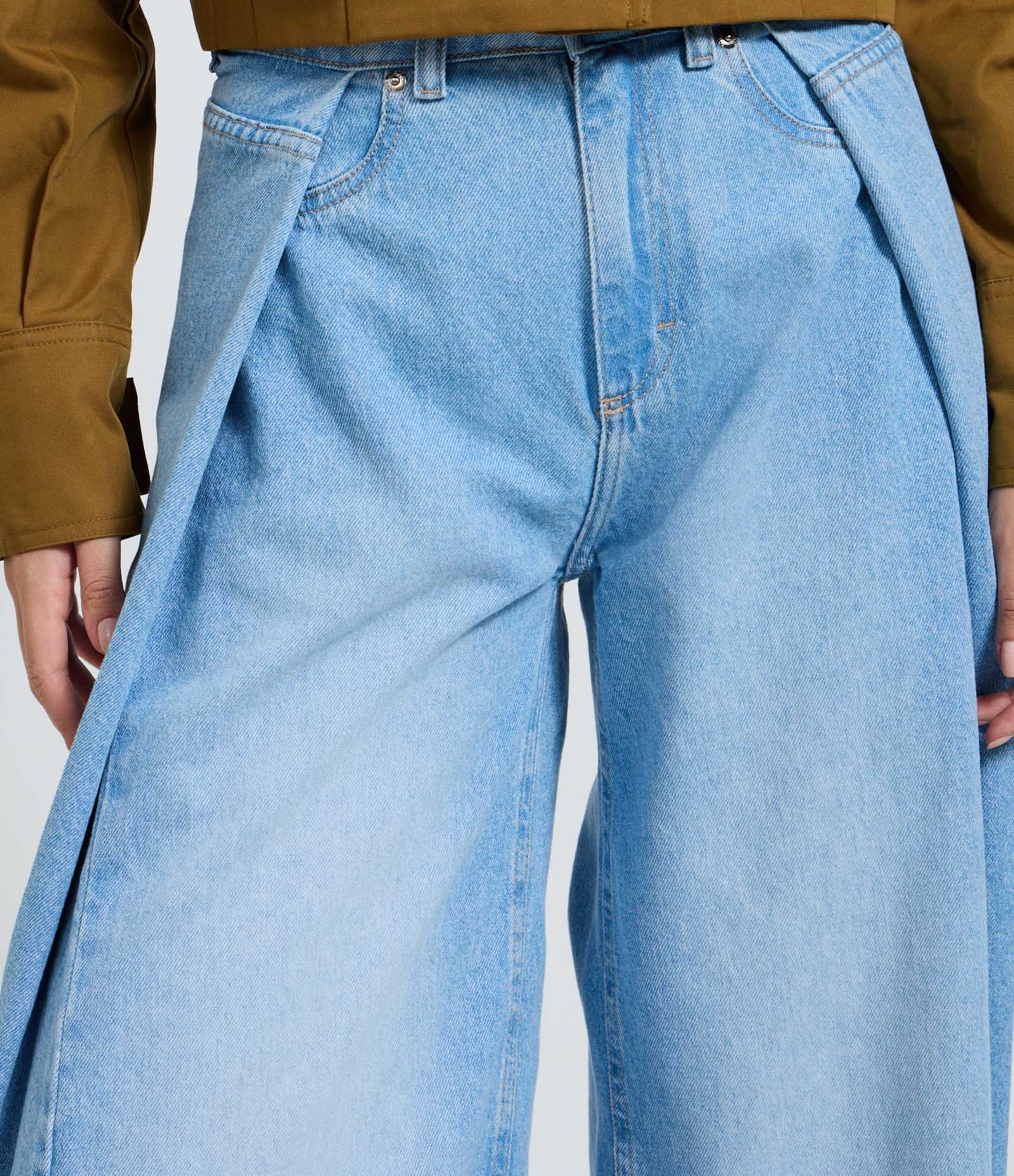 Calça Wide Leg em Jeans com Cintura Alta e Plissado Lateral Azul 3