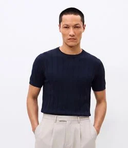 Camiseta Slim em Tricô com Relevos Verticais