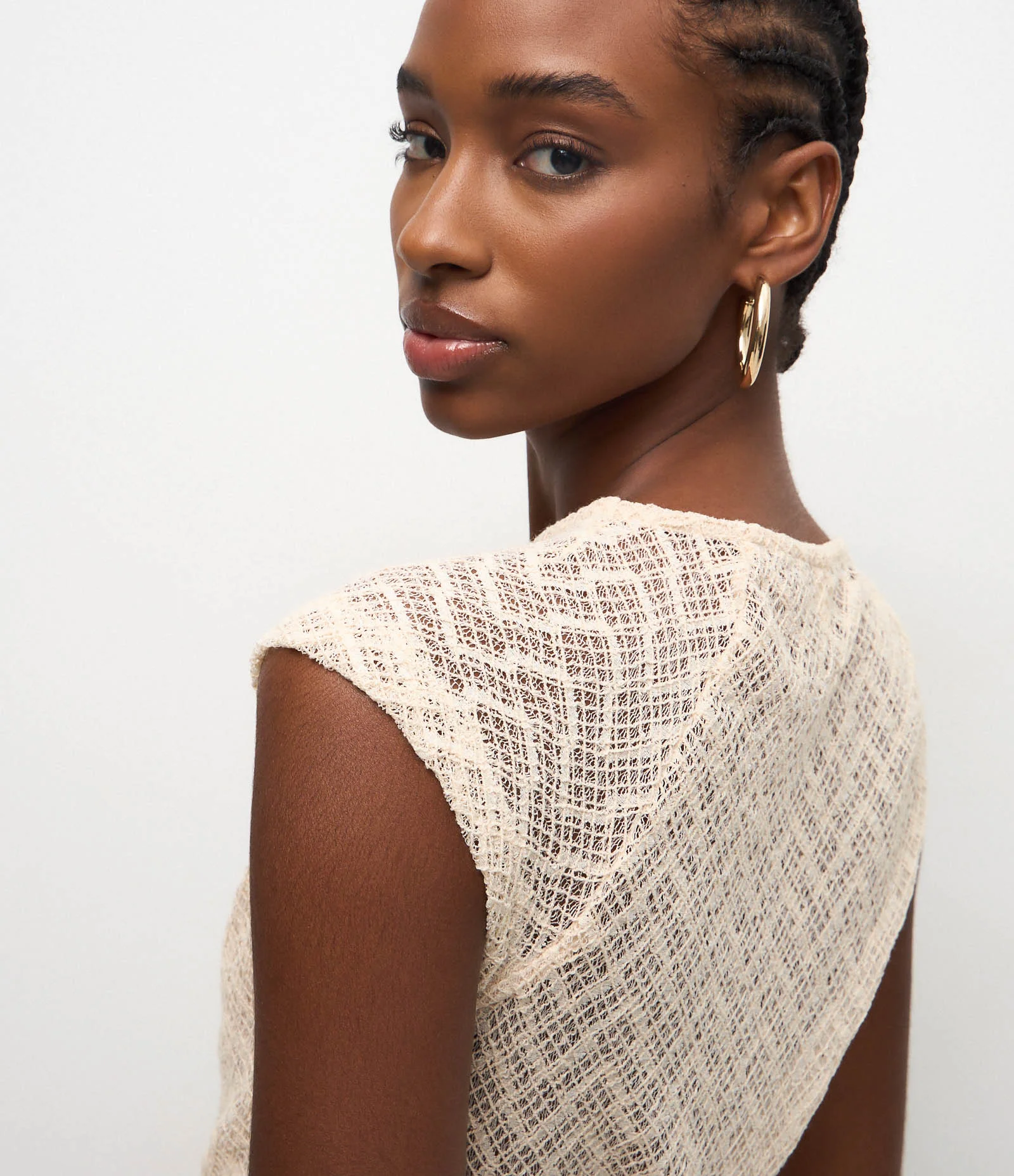 Blusa Manga Diferenciada com Efeito Crochê e Decote Redondo Off White 3