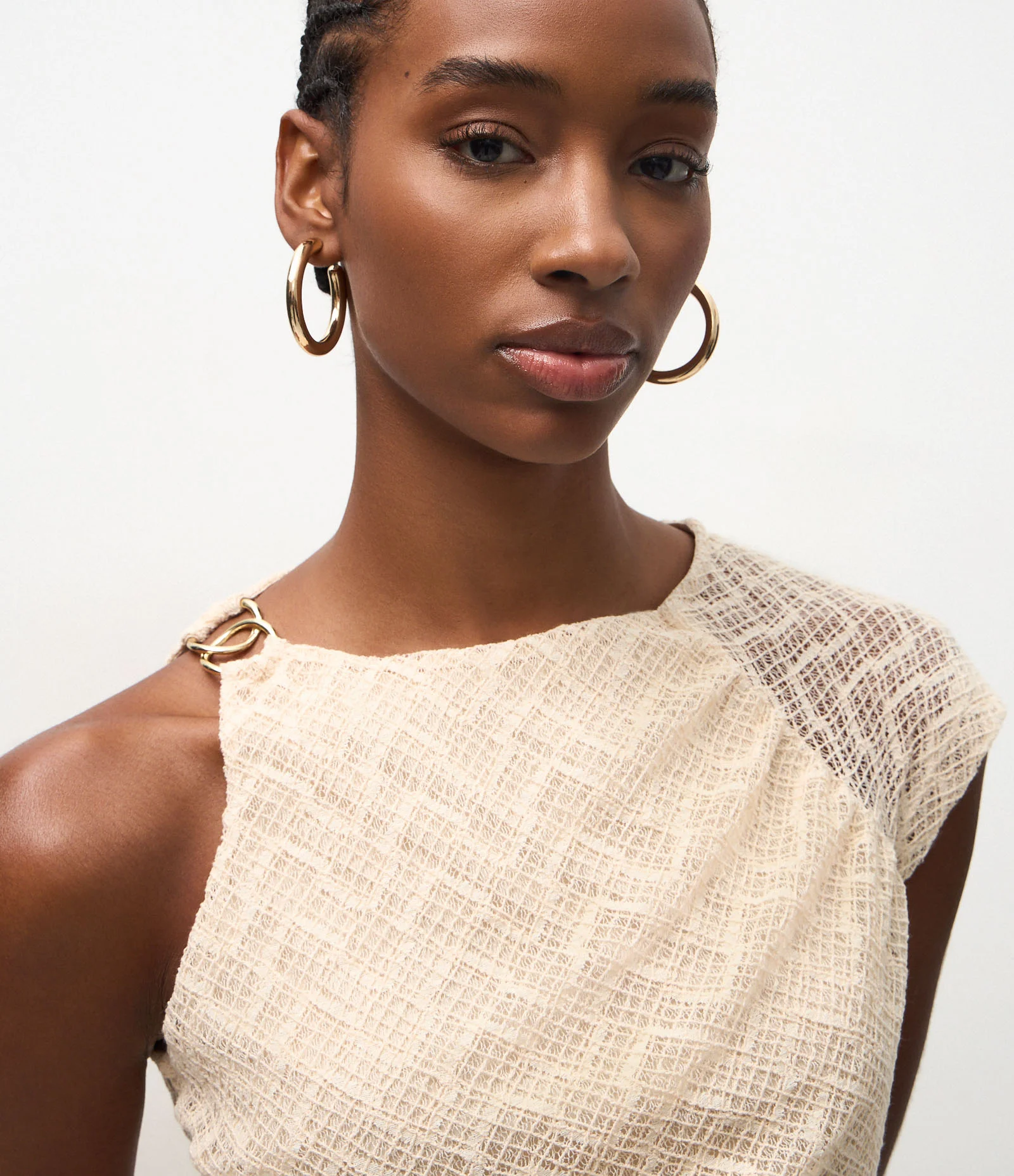 Blusa Manga Diferenciada com Efeito Crochê e Decote Redondo Off White 4