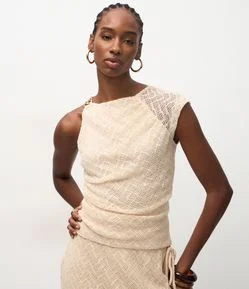 Blusa Manga Diferenciada com Efeito Crochê e Decote Redondo