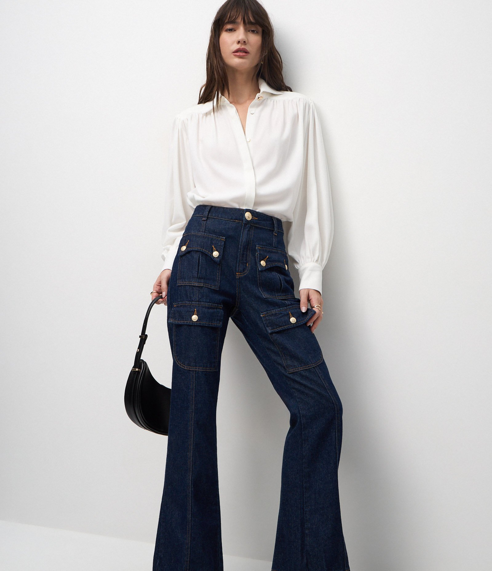 Calça Flare Utilitária em Jeans com Cintura Alta Azul Marinho 4