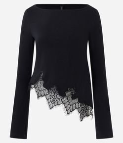 Blusa em Algodão com Barra Assimétrica Rendada