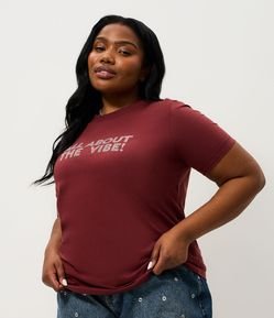 Blusa Lettering com Strass Curve & Plus Size