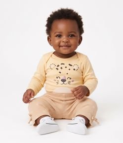 Calça Flare Bebê com Estampa de Corações - Tam 0 a 18 Meses