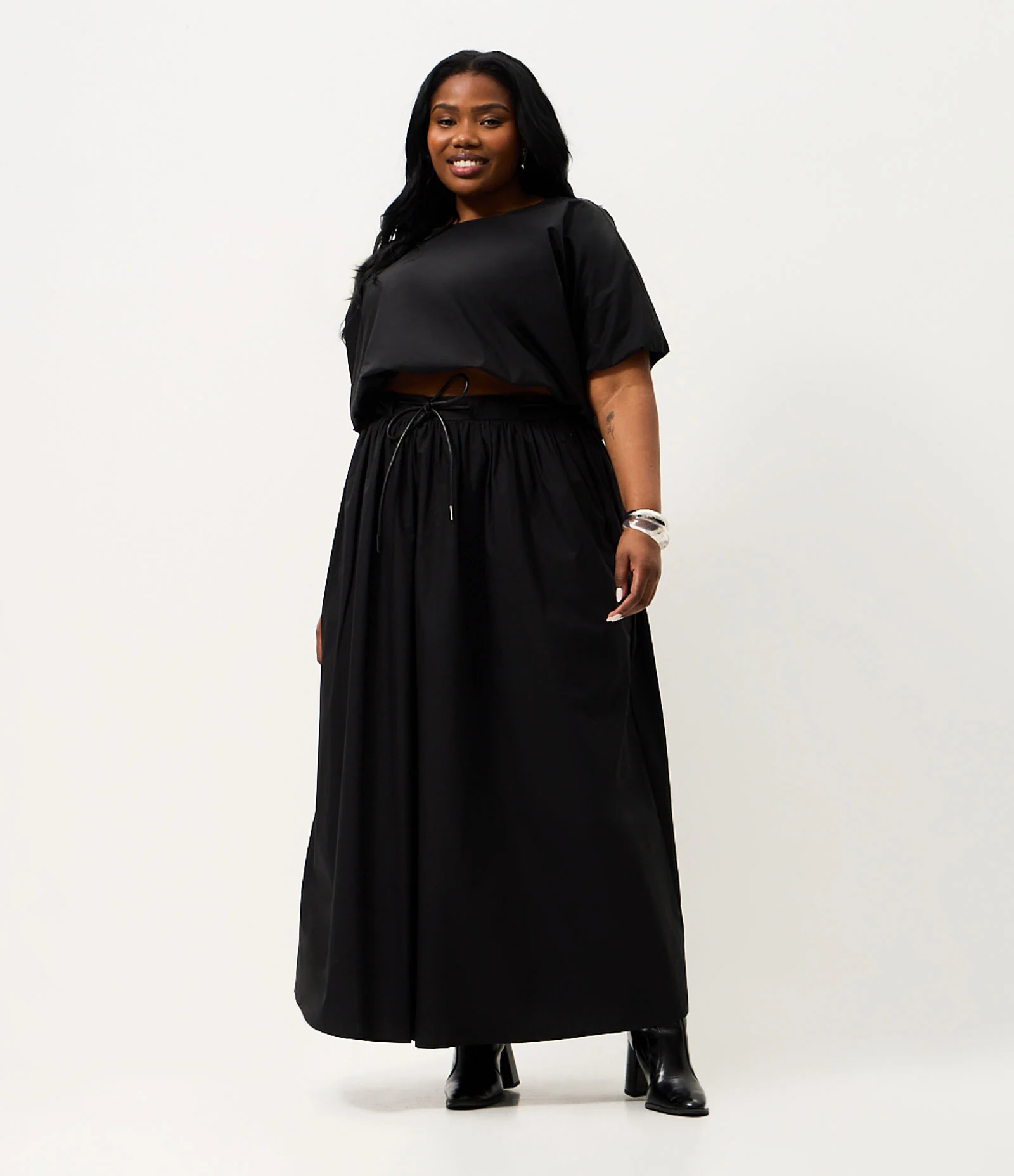 Blusa Tricoline Balonê Curve & Plus Size Preto 2
