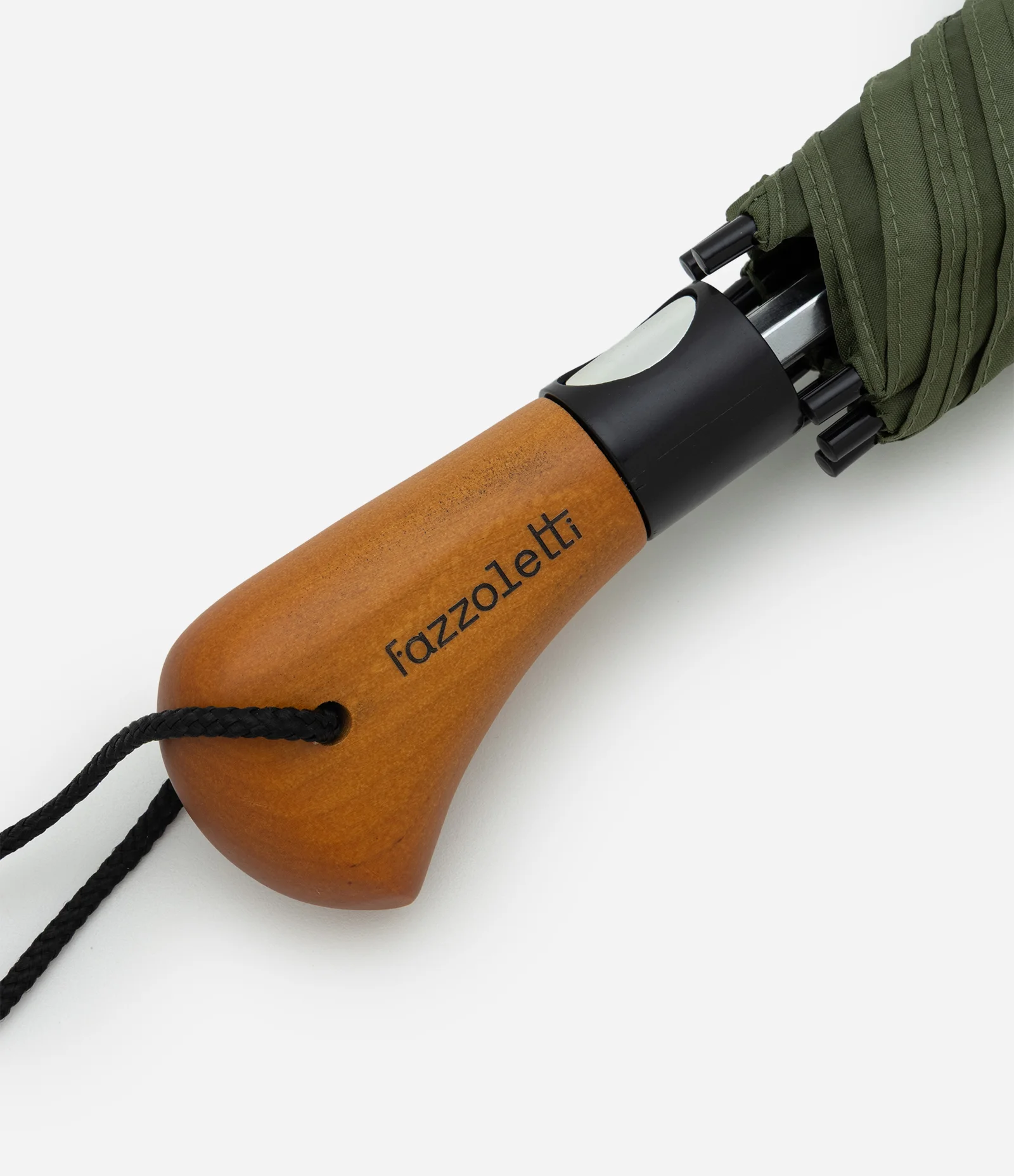 Guarda-Chuva com Cabo de Madeira Verde 2