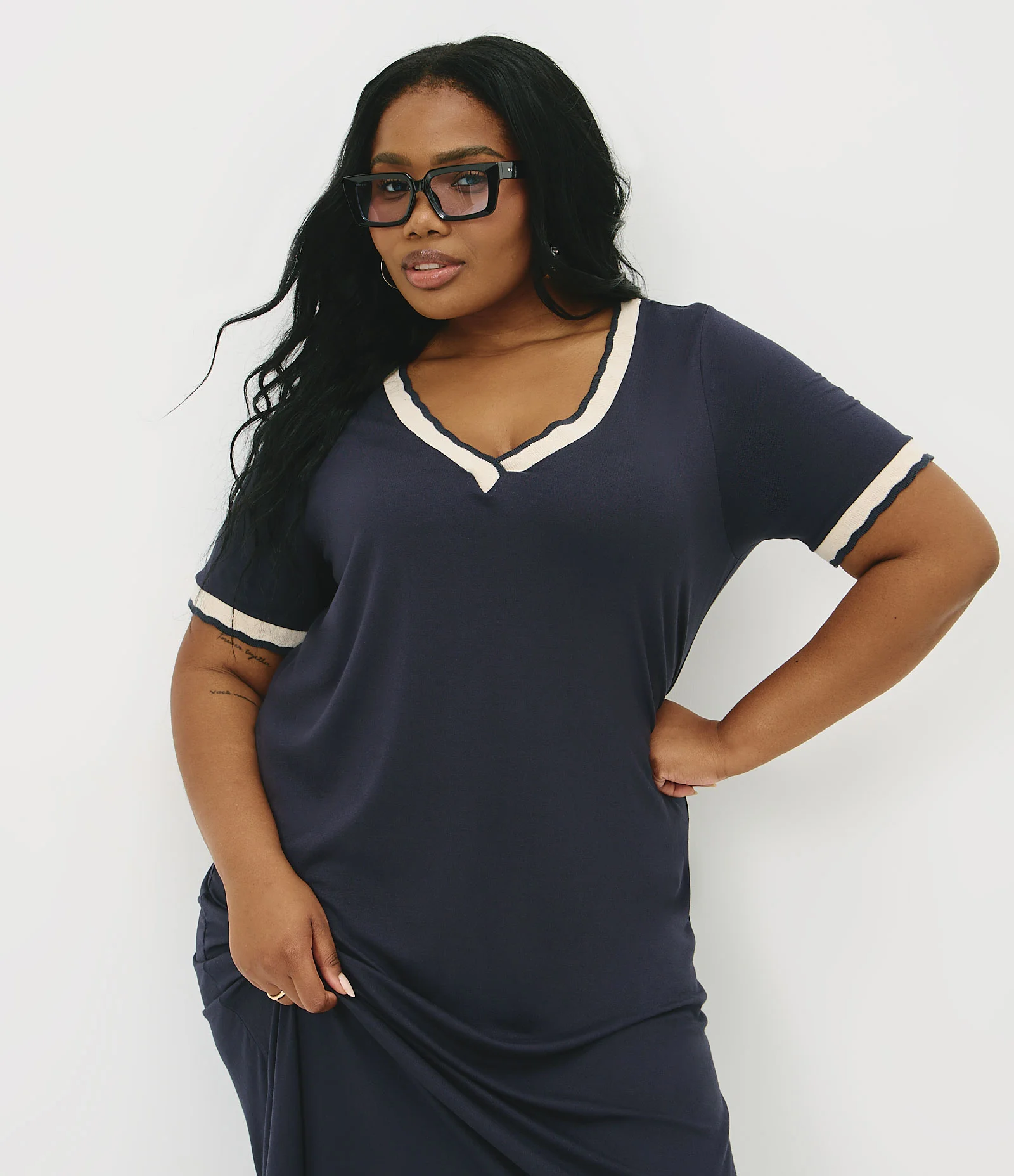 Vestido Crepe Midi com Decote V Curve & Plus Size Azul 2