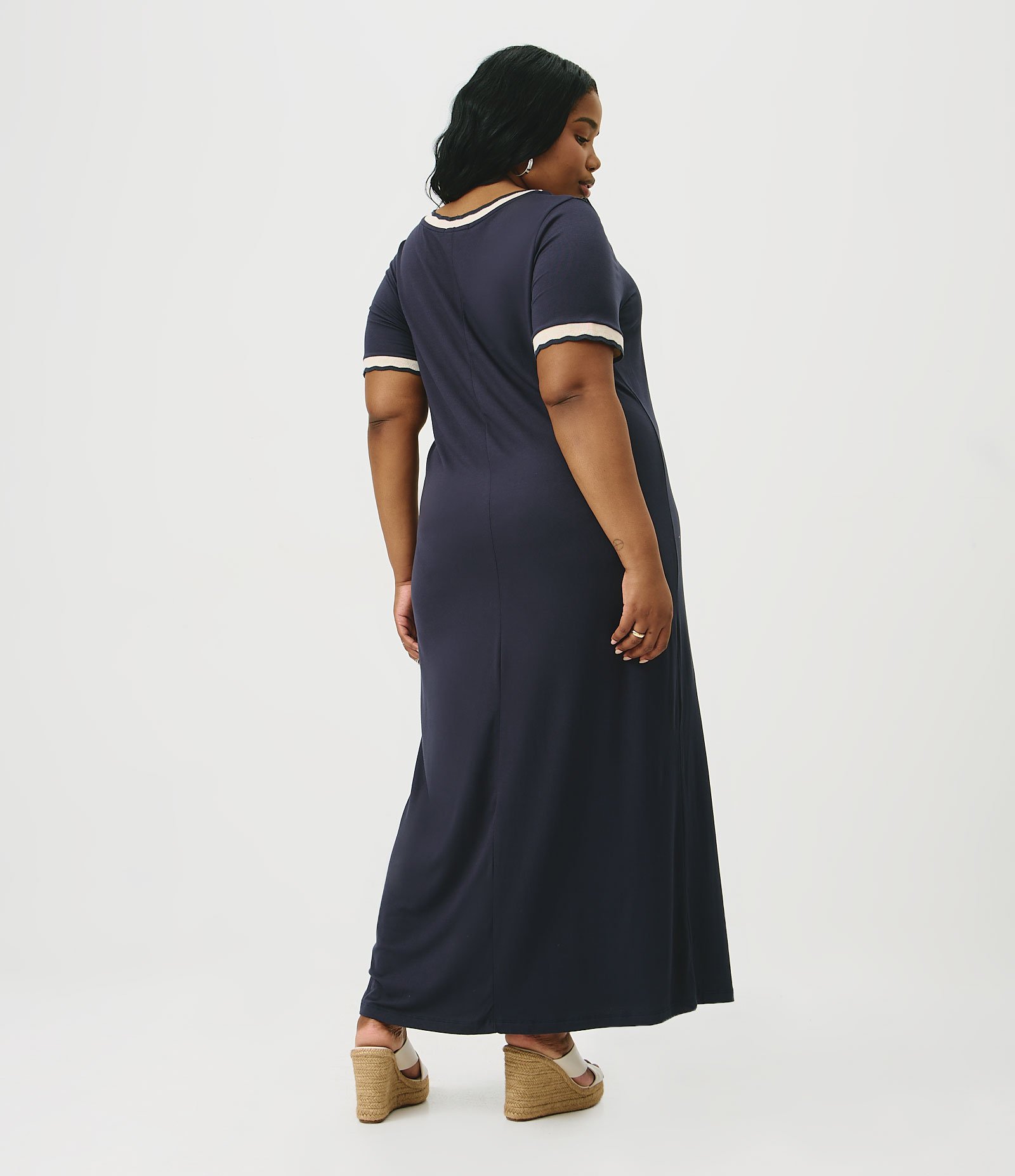 Vestido Crepe Midi com Decote V Curve & Plus Size Azul 4