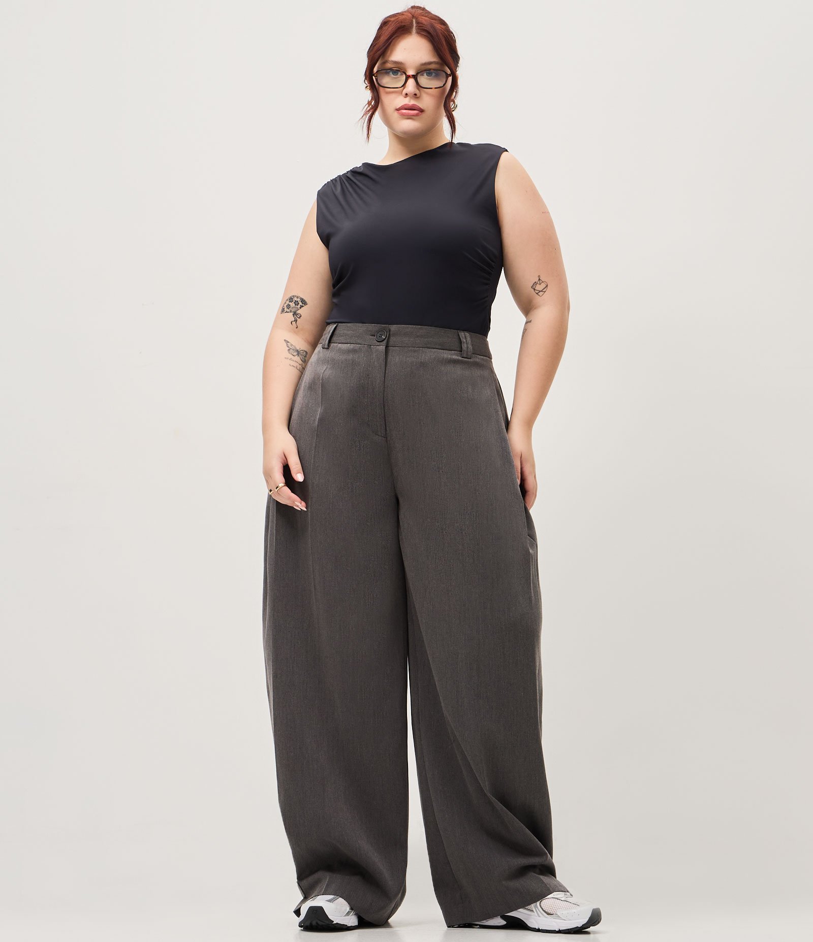 Blusa com Franzido Lateral Curve & Plus Size Preto 2