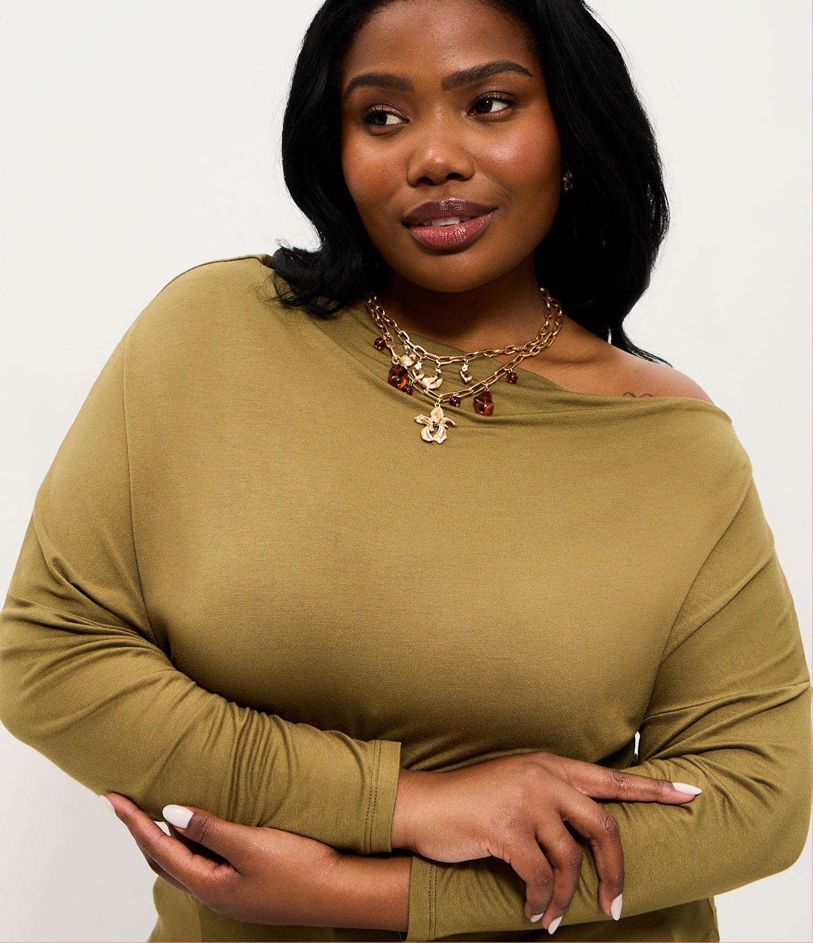 Blusa em Microfibra com Decote Degagê Curve & Plus Size Marrom 3