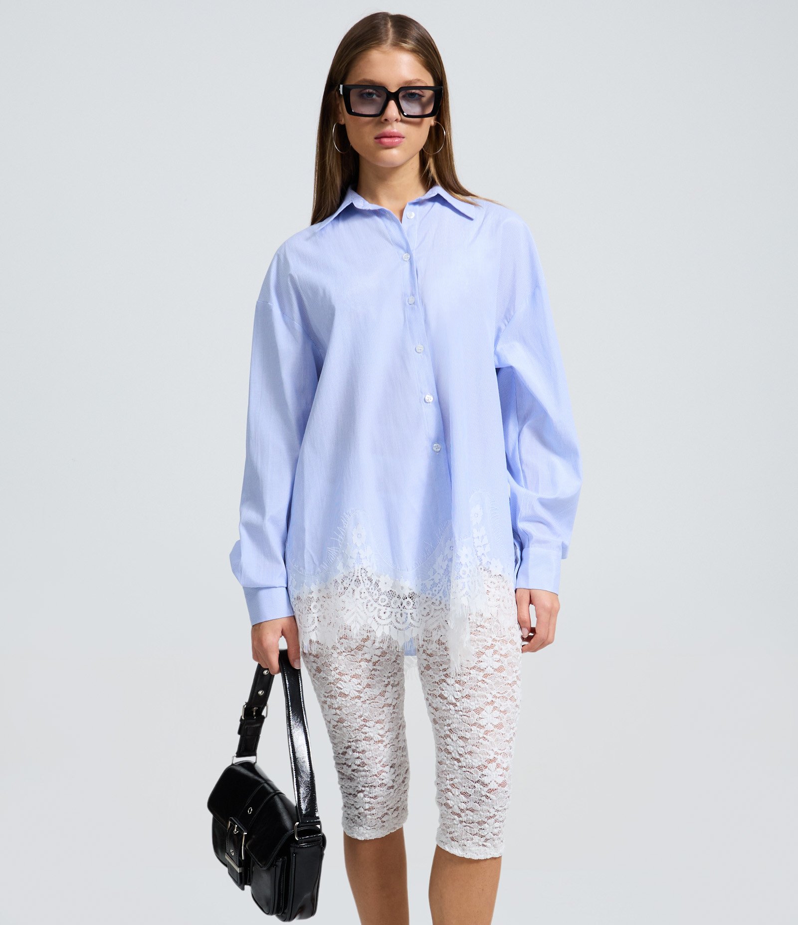 Calça Capri em Renda Floral Branco 2