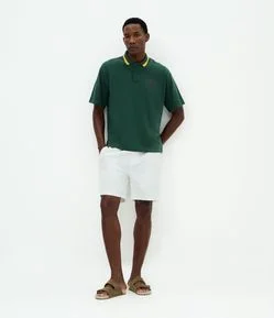 Camisa Polo com Brasão Brasil 26 e Listra Contrastantes