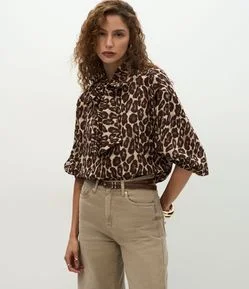 Blusa em Viscose com Manga Bufante e Estampa Animal Print