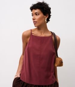 Blusa com Decote Halter Neck e Alças Finas