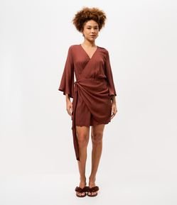 Vestido Curto em Crepe com Transpasse e Amarração