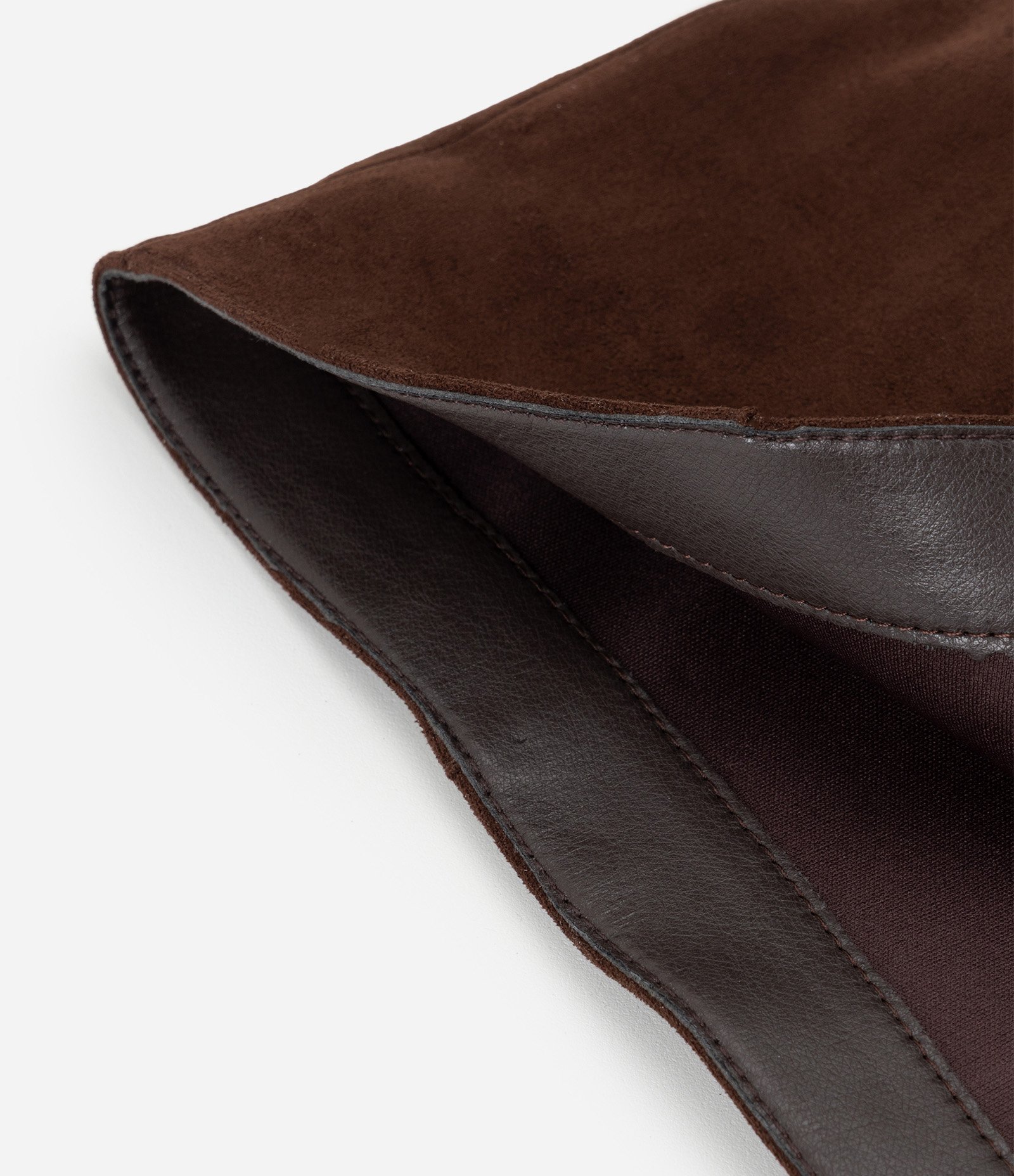 Bota em Suede com Cano Enrugado e Salto Anabela Marrom 4