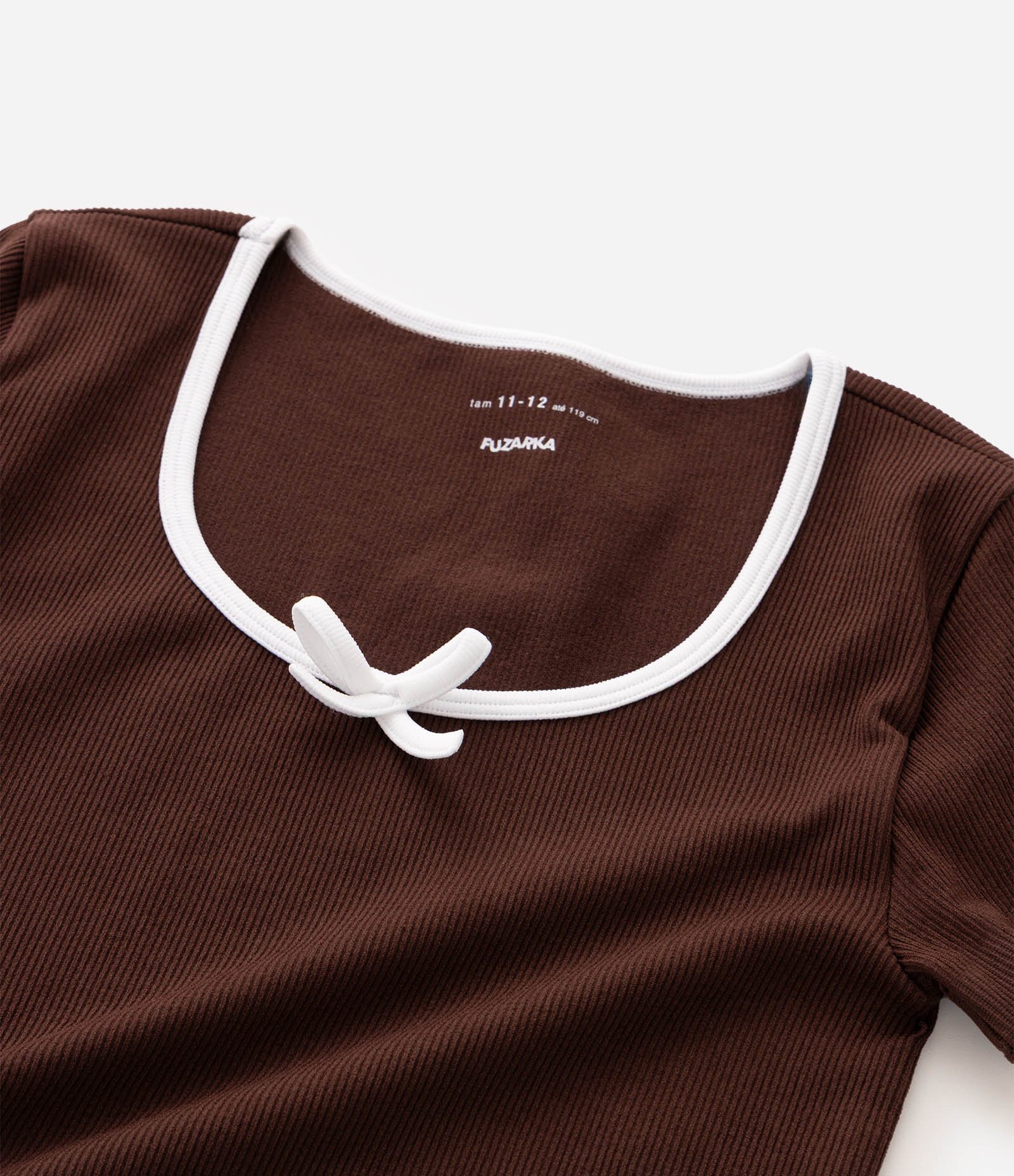 Camiseta Regular Infantil em Poliamida Sem Costura com Laçinho - Tam 5 a 16 Anos Marrom 5