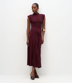Vestido Midi com Detalhe Franzido Frontal