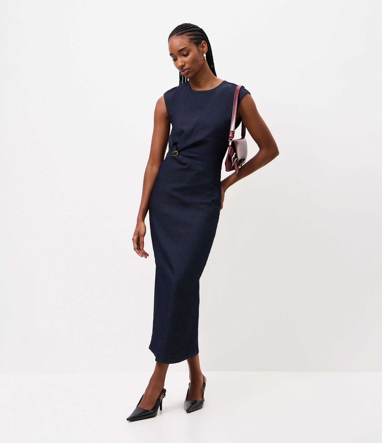 Vestido Midi em Jeans com Drapeado e Aviamento Azul Escuro 2