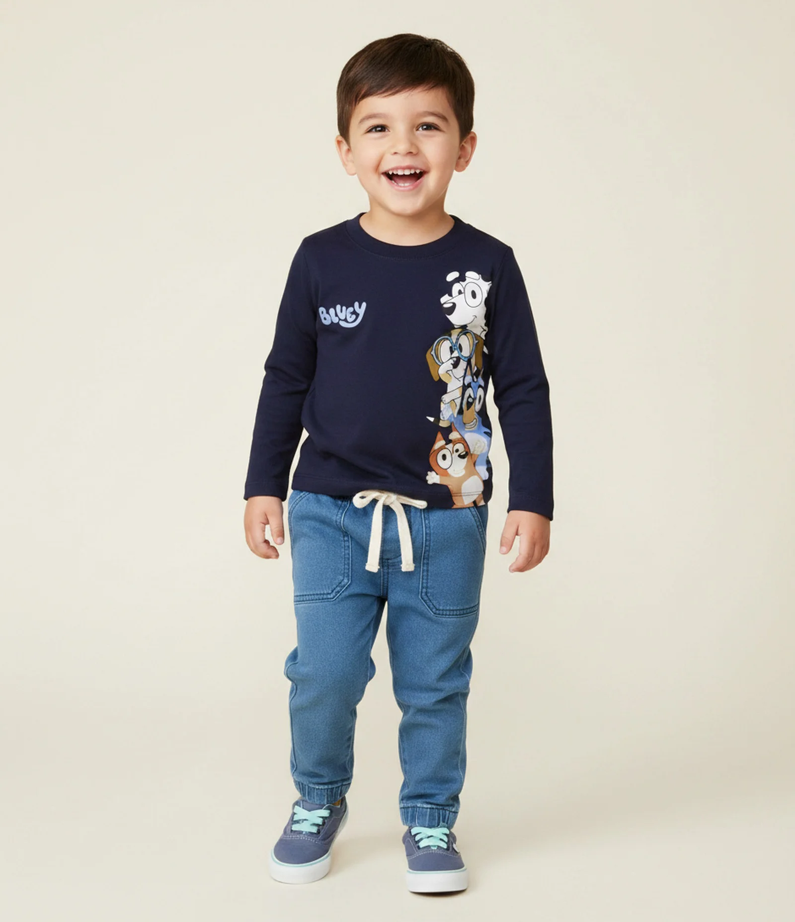 Camiseta Infantil com Estampa Bluey e Amigos – Tam 2 a 6 Anos Azul Marinho 1