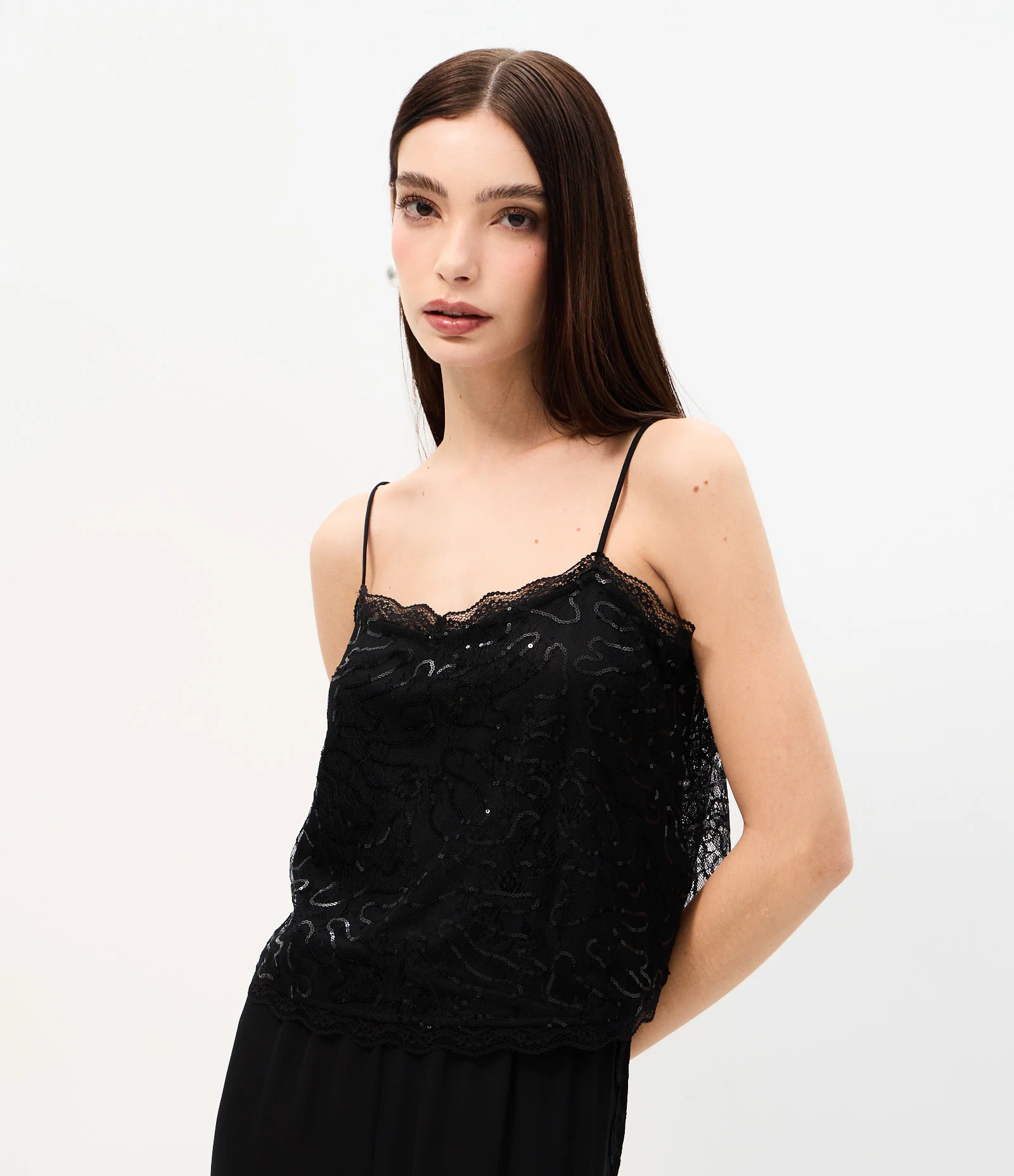 Blusa de Alcinha em Renda com Paetês Preto 1