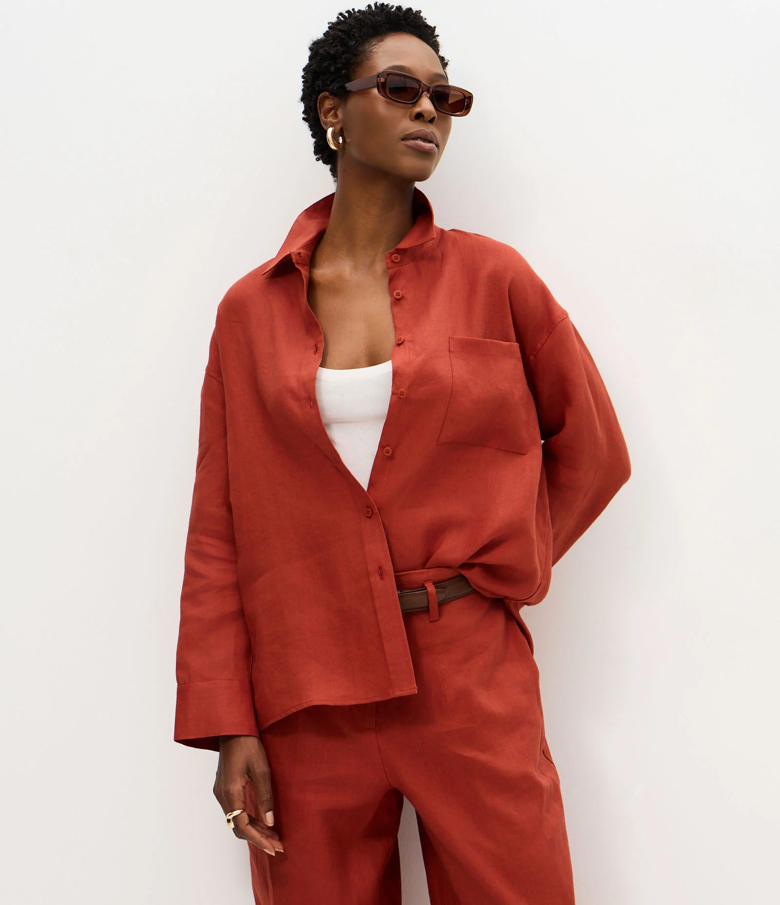 Camisa Oversized em Linho com Bolso no Peito Terracota 1