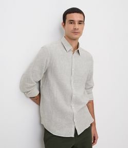 Camisa em Crepe com Botões Frontais