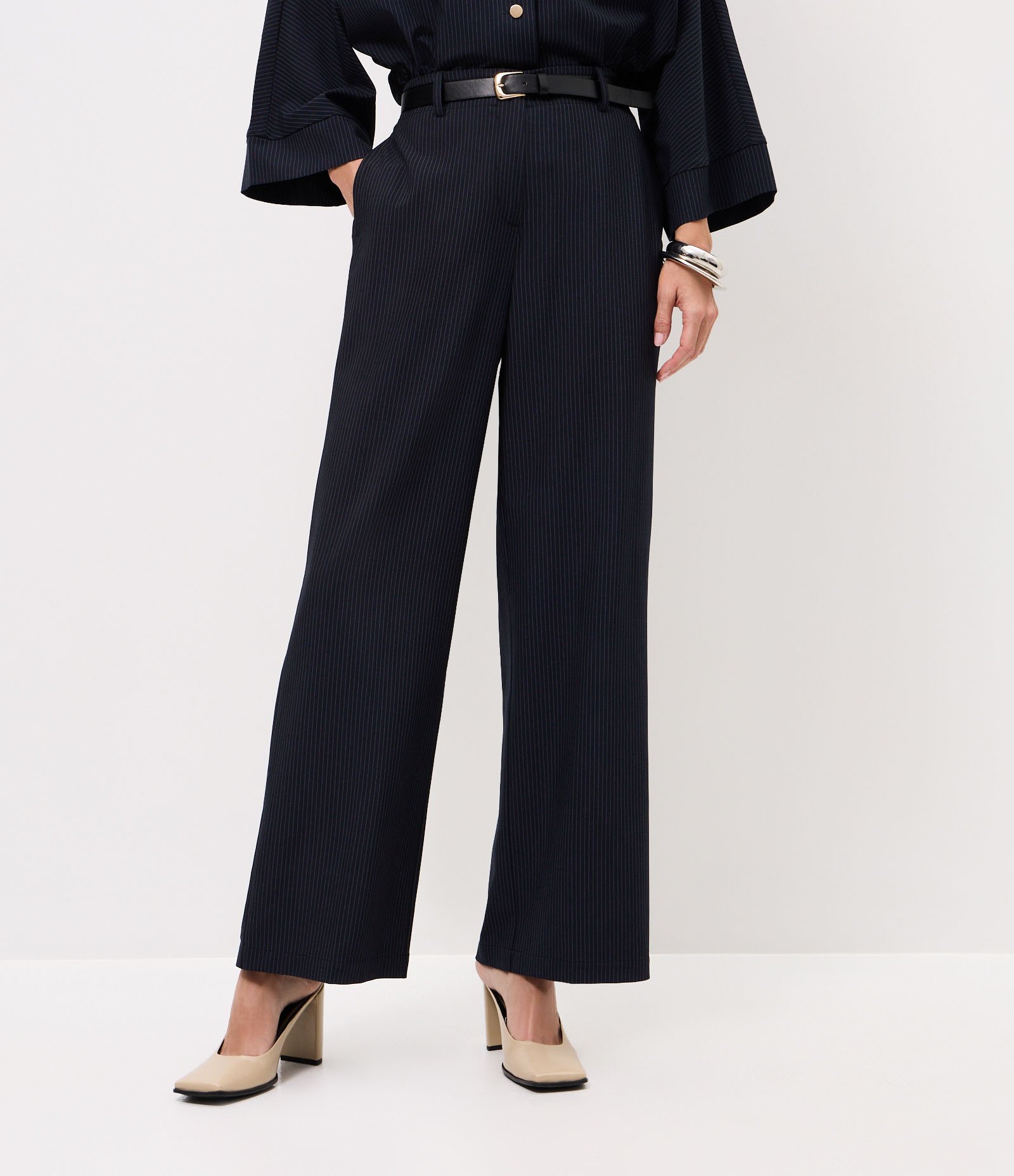 Calça Reta Alfaiatada com Estampa Listrada Azul 3