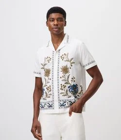 Camisa em Cotton com Bordado Floral