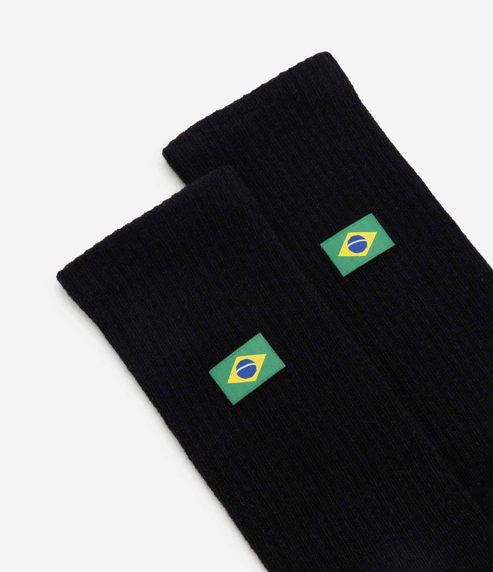 Meia Cano Longo Geométrica com Bandeira do Brasil Preto 4