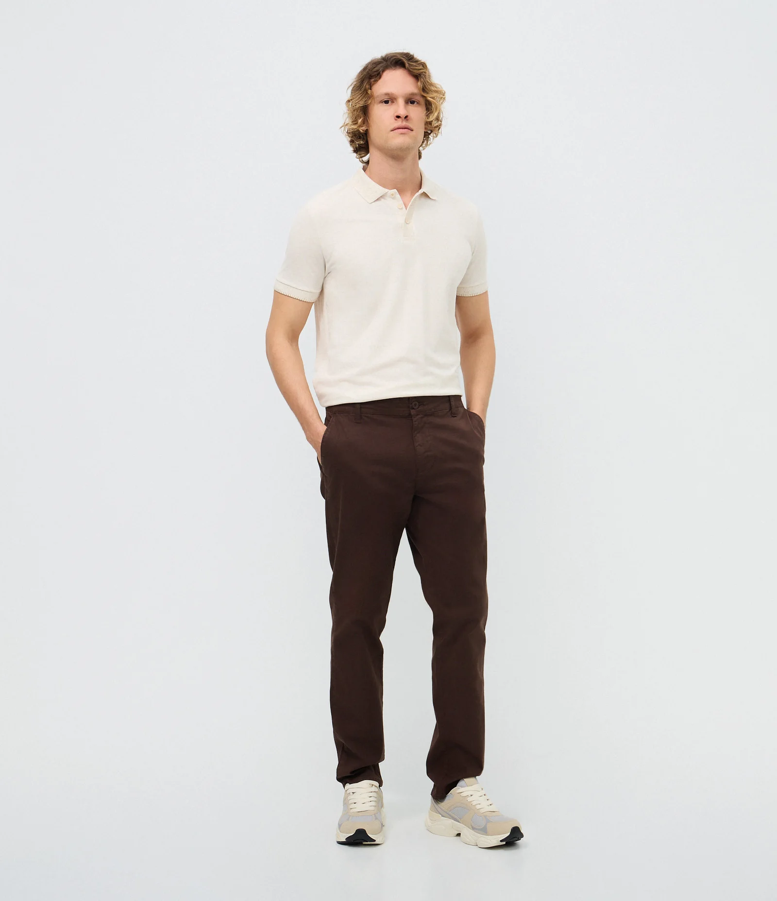 Polo Manga Curta em Piquet com Retilínea Bordada Off White 2