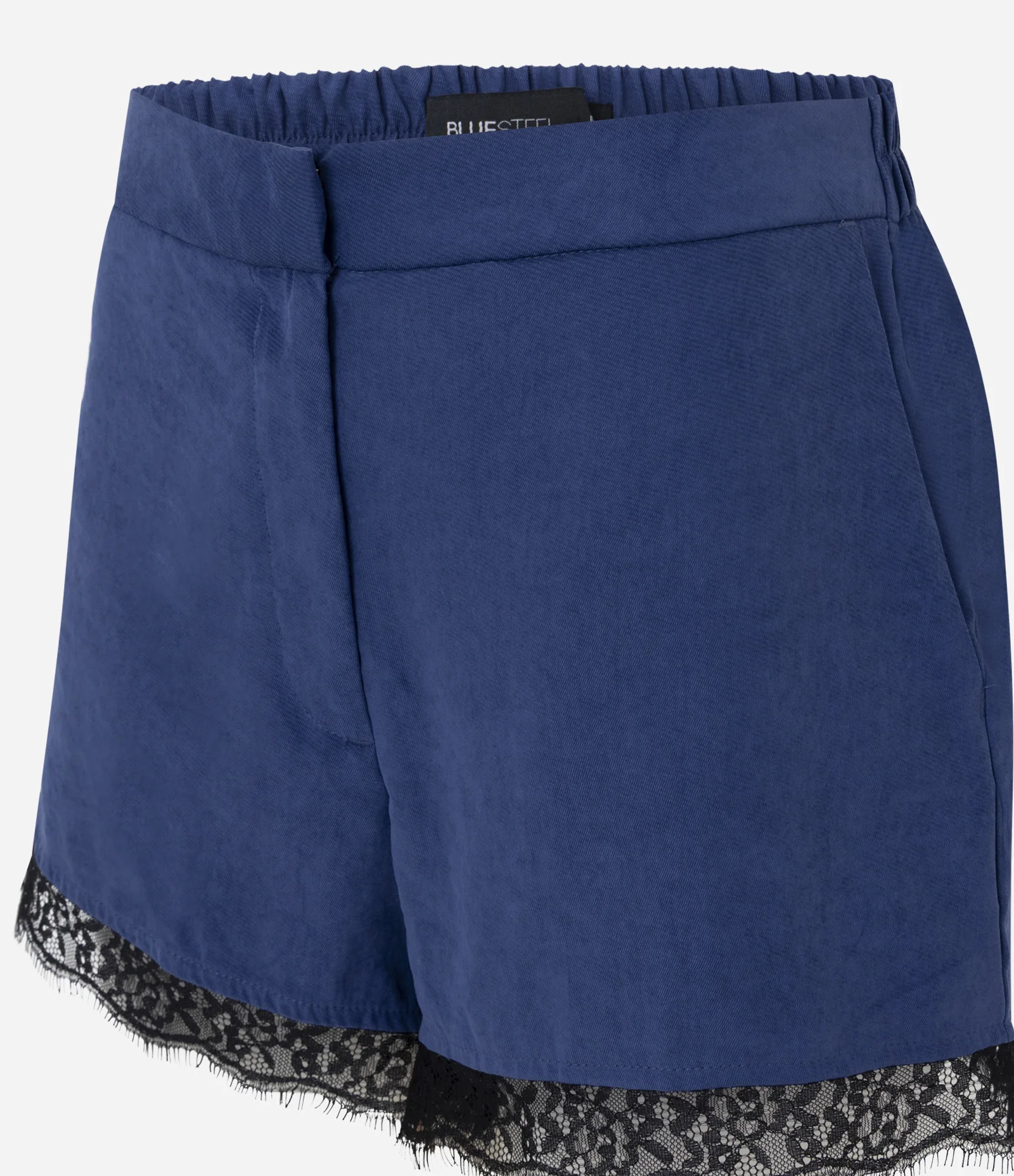 Short com Renda na Barra Azul 2