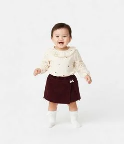 Conjunto Bebê em Veludo Cotelê de Blusa e Short Saia - Tam 0 a 18 Meses