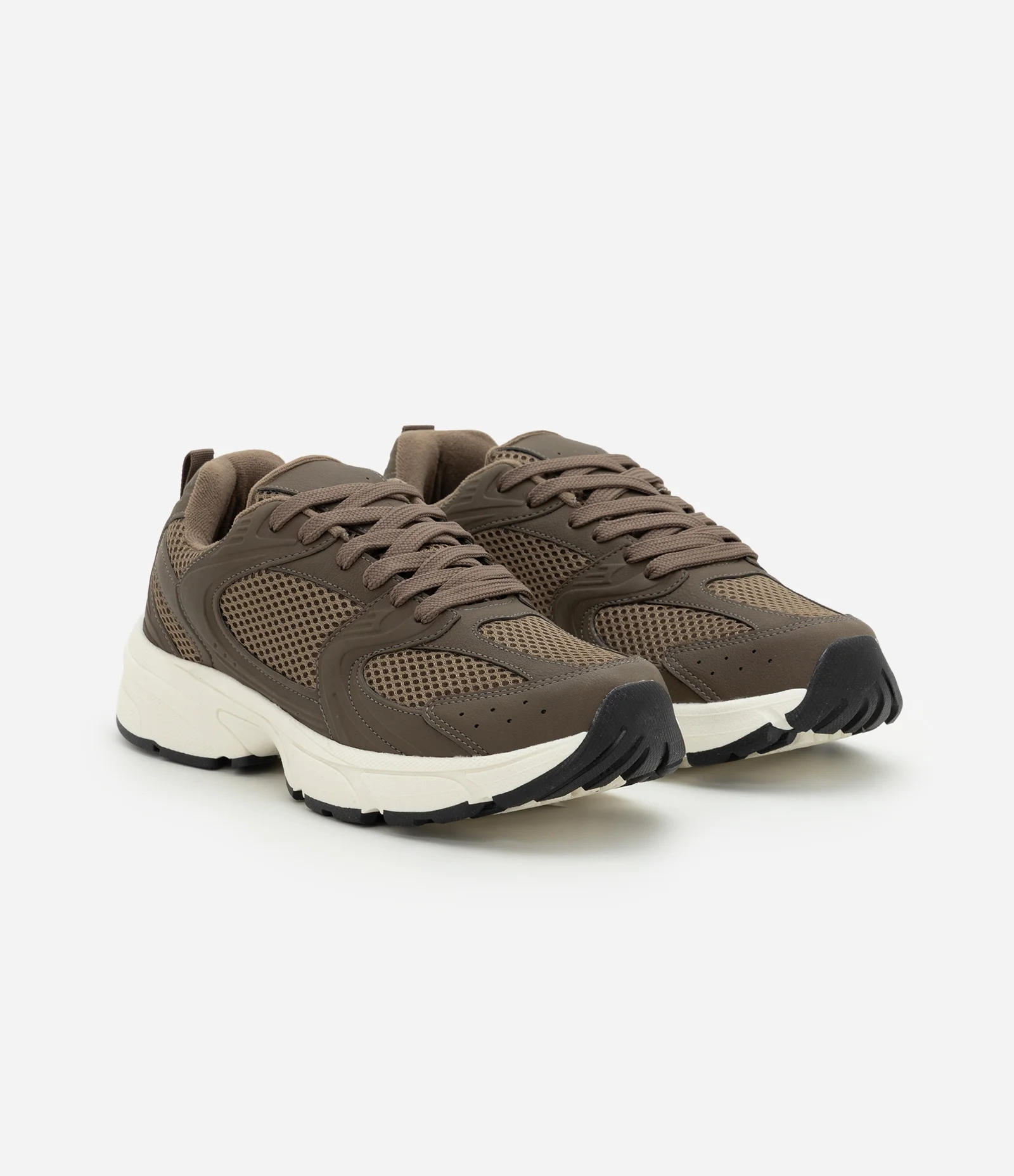 Tênis Casual Esportivo em Material Sintético Marrom 2