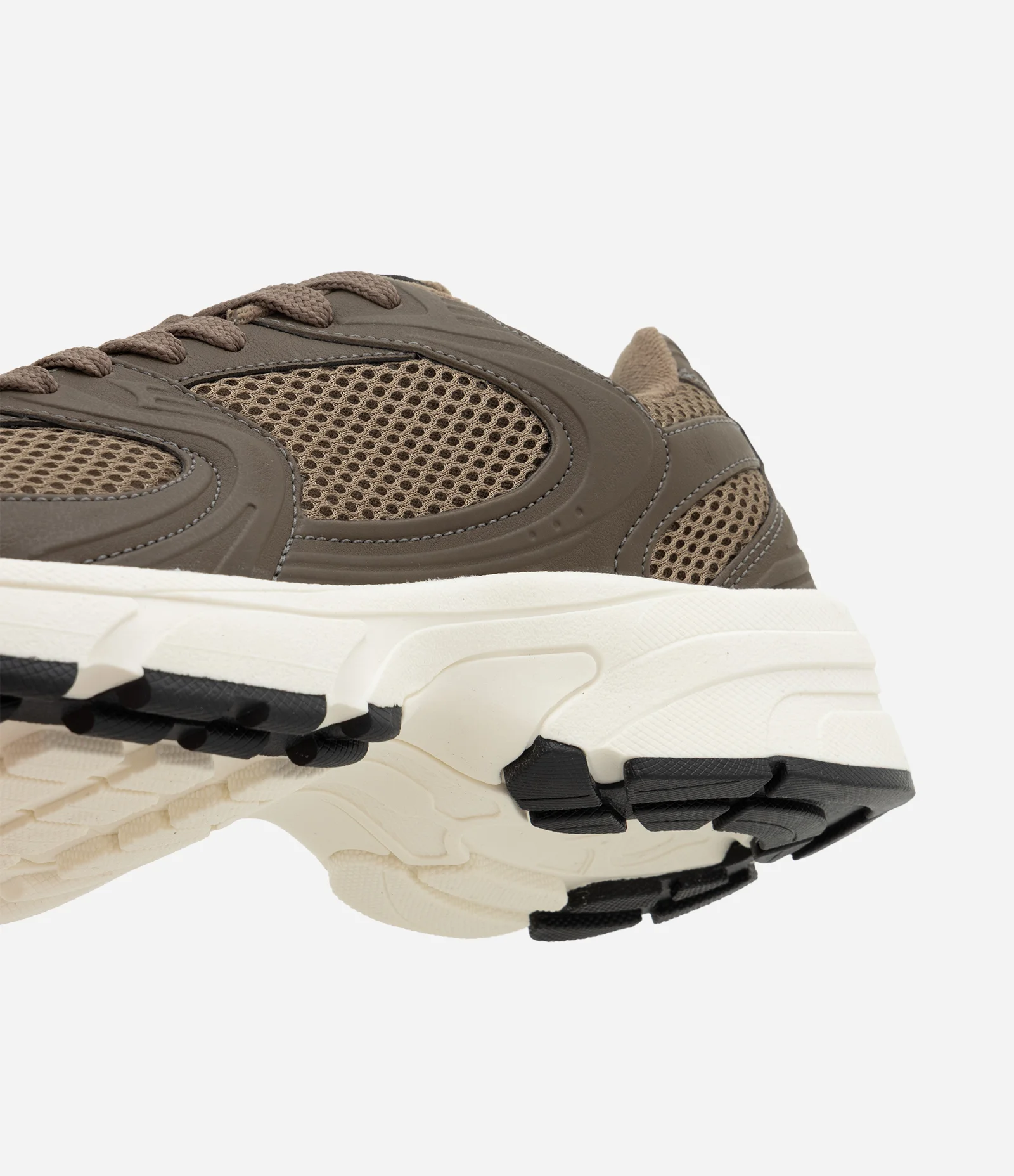 Tênis Casual Esportivo em Material Sintético Marrom 3