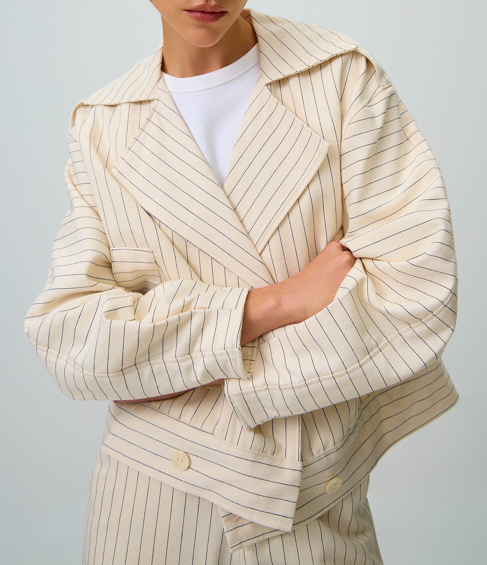 Trench Coat Curto em Sarja com Estampa Listrada Off White 4