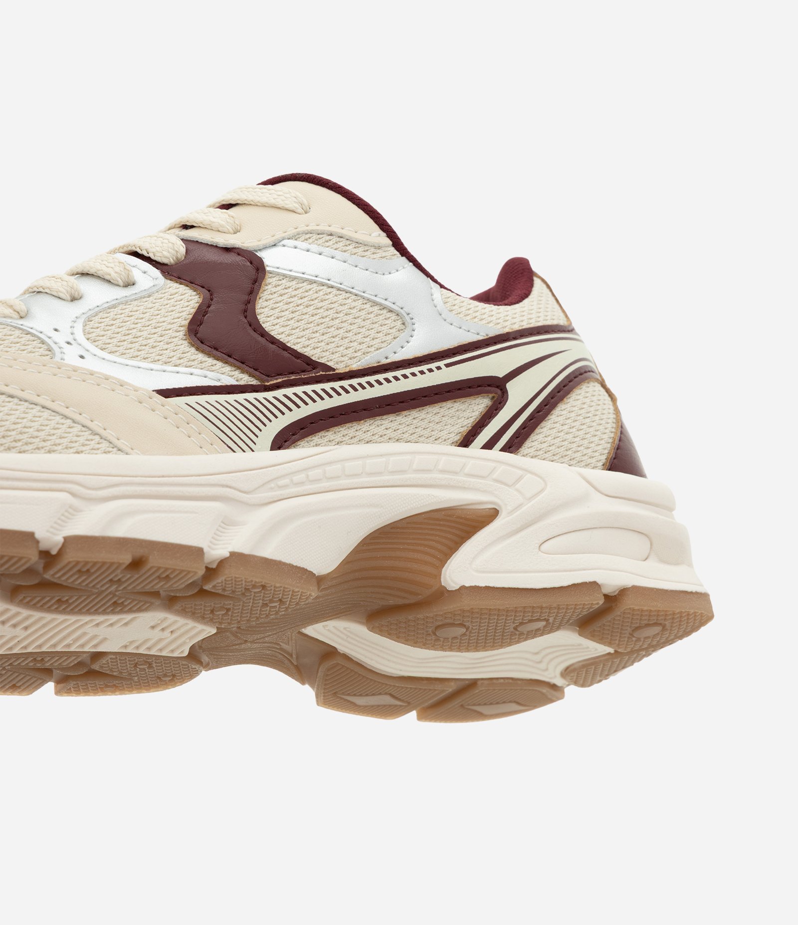 Tênis Jogging Esportivo com Recortes Contrastantes Off White/Bordô 3